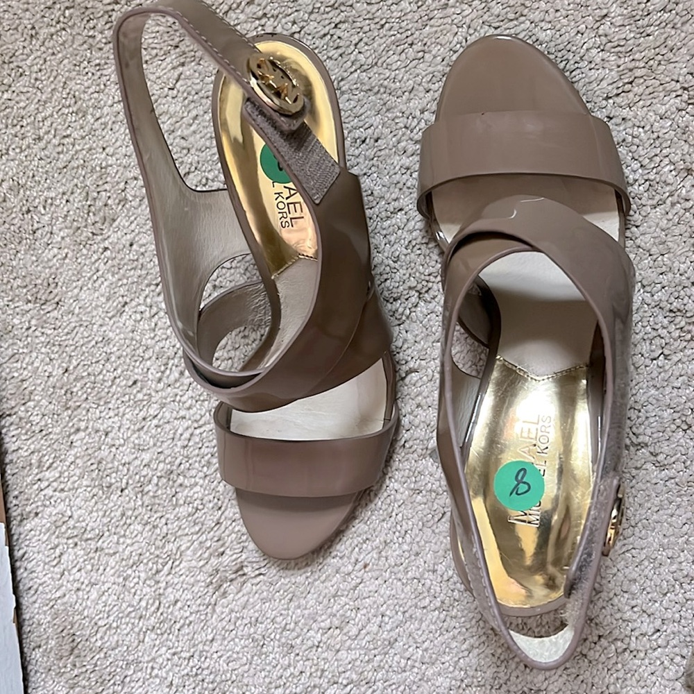 Michael Kors heels/ sandals nude Sz 8